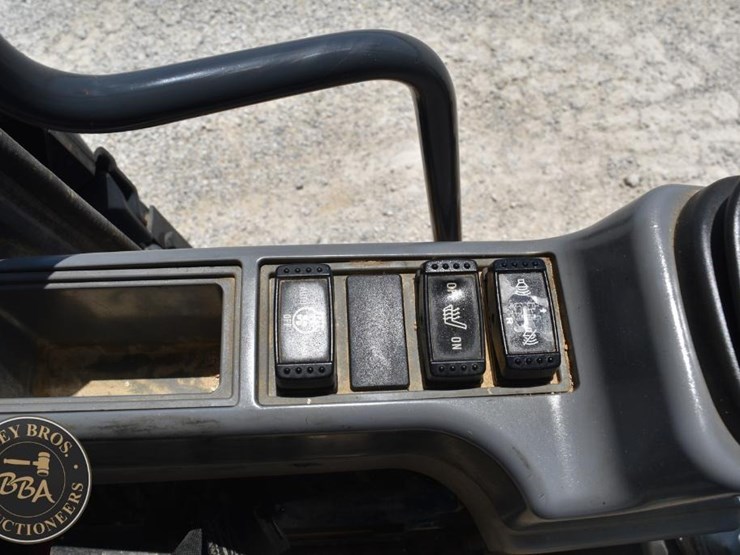 2016-deere-350g-lc-image-64