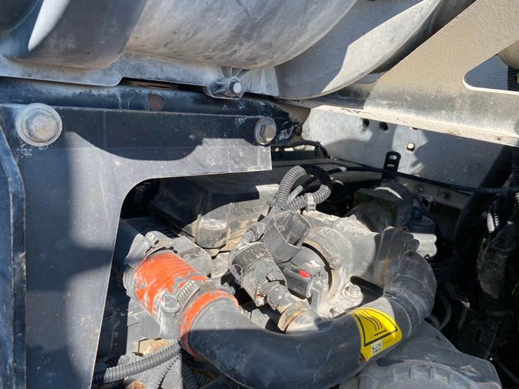 2018-kenworth-t440-image-55