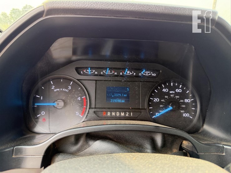 2017-ford-f550-xl-image-26
