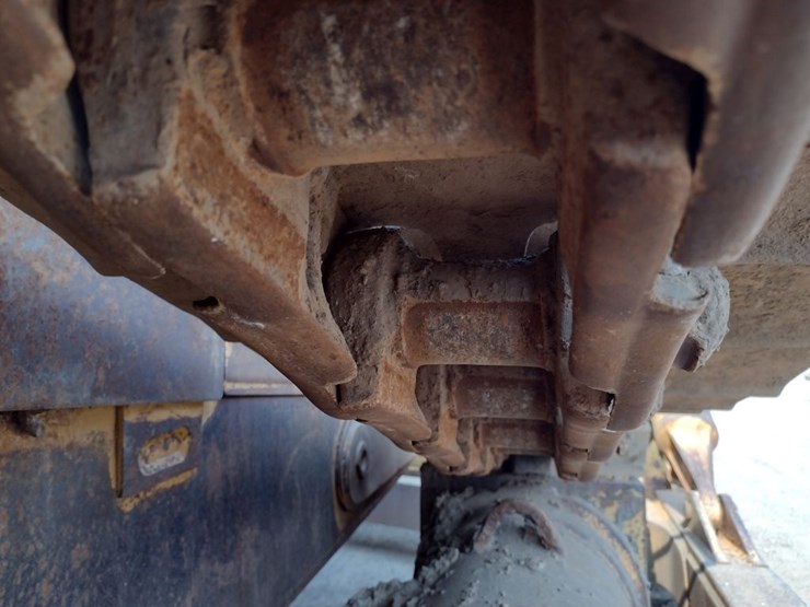 caterpillar-d6h-image-25