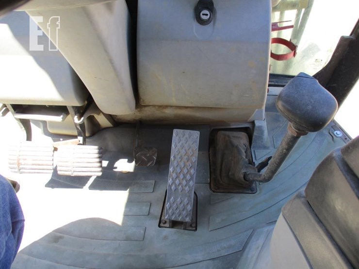 2010-caterpillar-420e-image-13