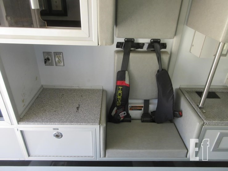 2016-kenworth-t270-image-22