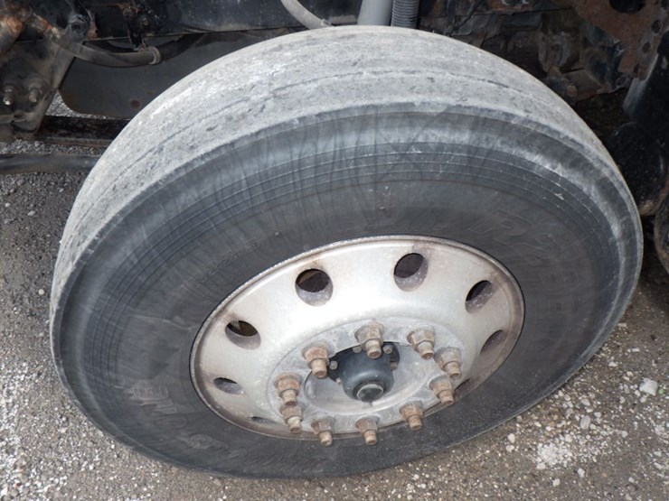2015-kenworth-t880-image-19