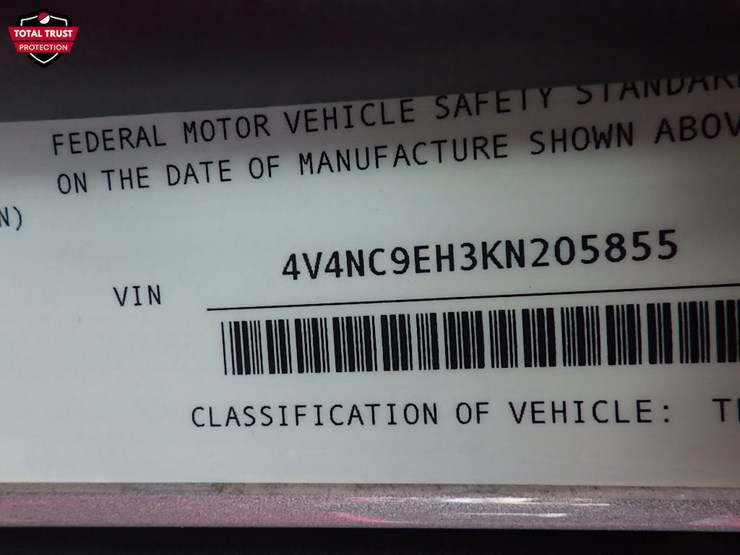 2019-volvo-vnl860-image-29
