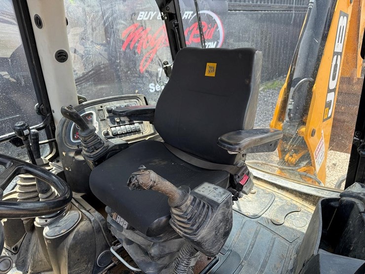 jcb-3cx14-image-22