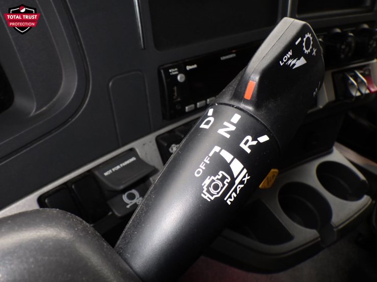 2022-kenworth-t680-image-19