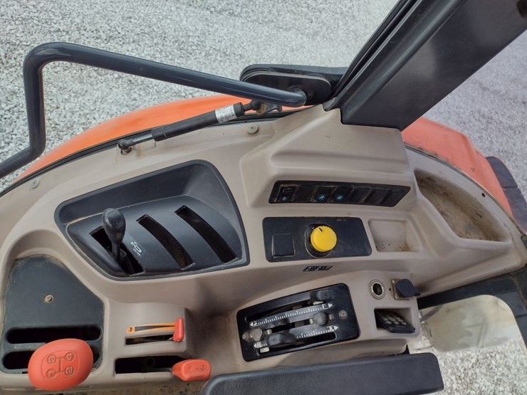 kubota-m7060hdc-image-9