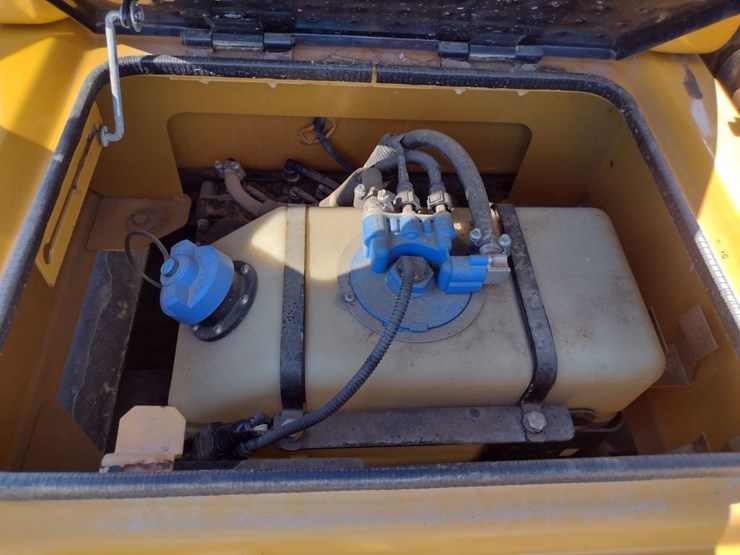 sany-sy135c-image-39