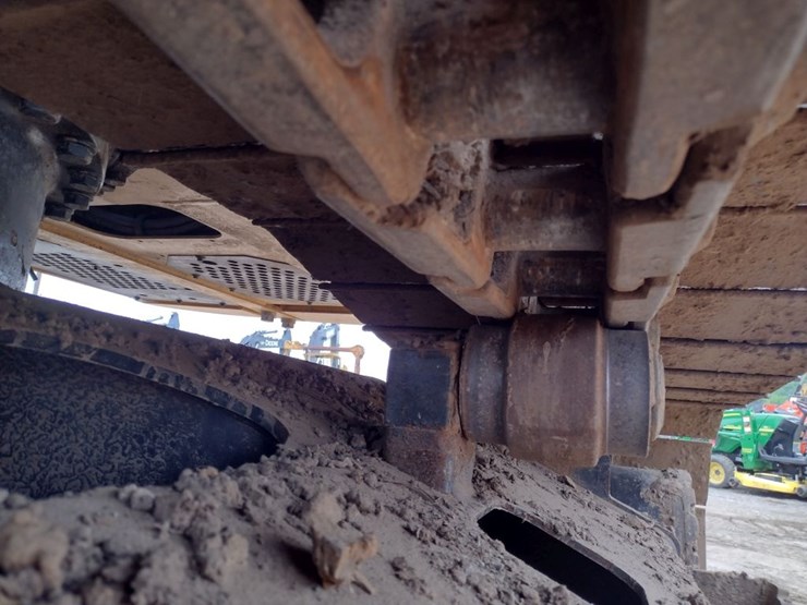 john-deere-24-image-16
