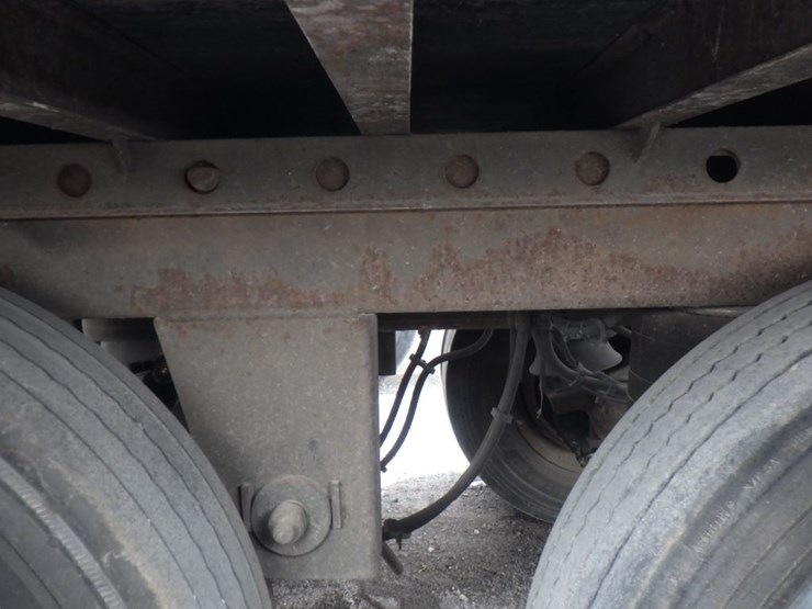 2013-utility-4000d-x-image-11