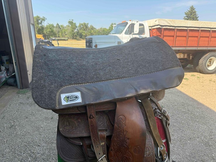horse-tack-image-2