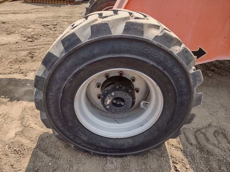 jlg-400s-image-21