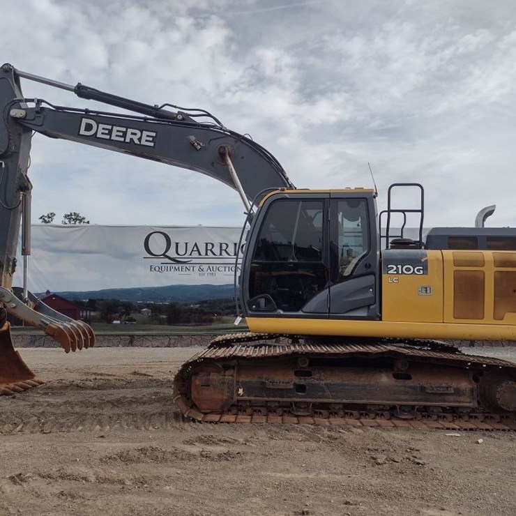 DEERE 210G LC