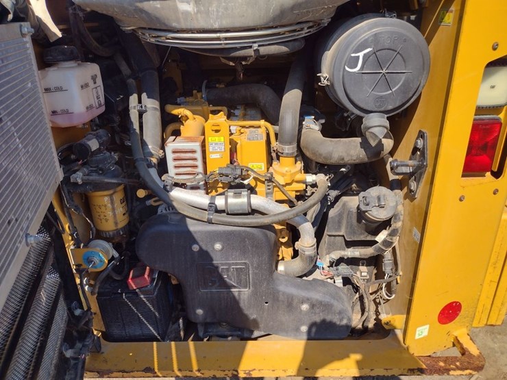 caterpillar-262d-image-26