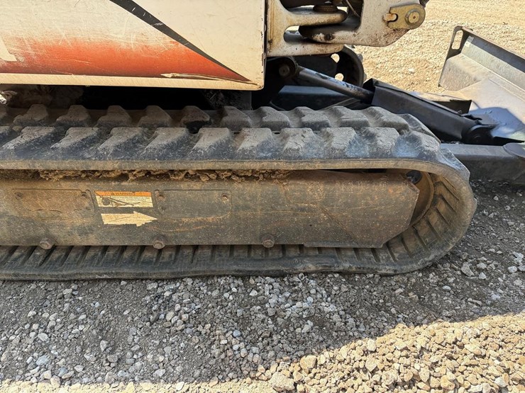 2001-bobcat-331-image-13