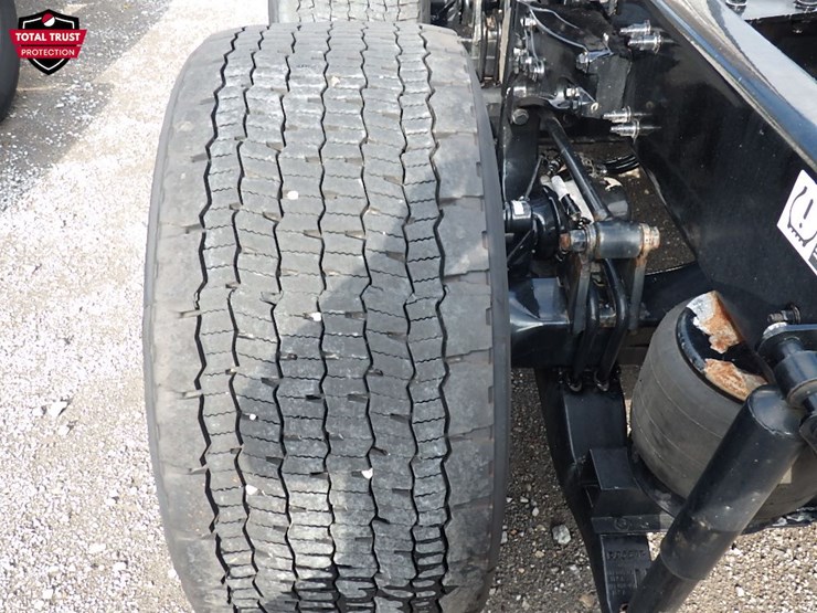 2024-kenworth-t680-image-13