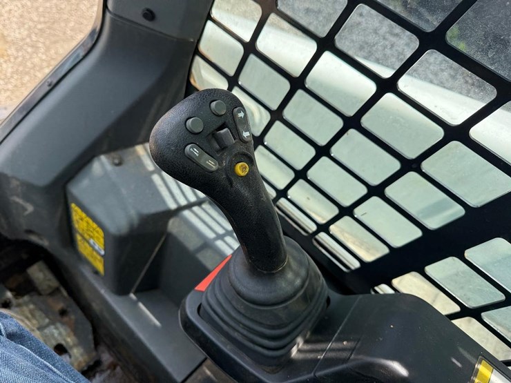 2024-bobcat-t66-image-25