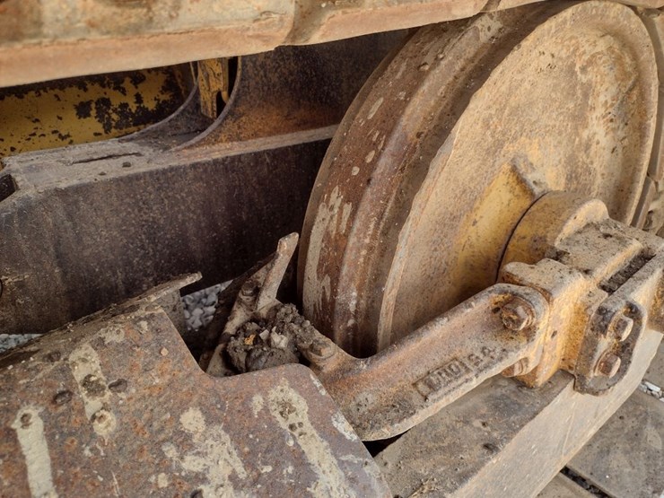 caterpillar-d4c-iii-image-27