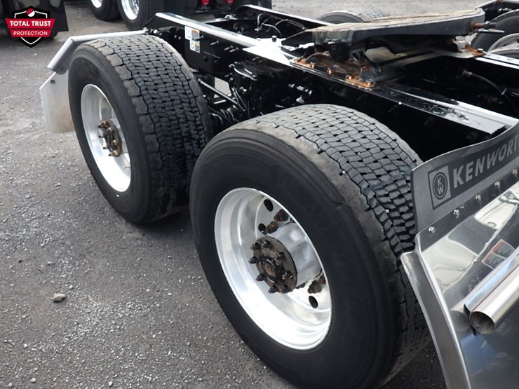 2024-kenworth-t680-image-4