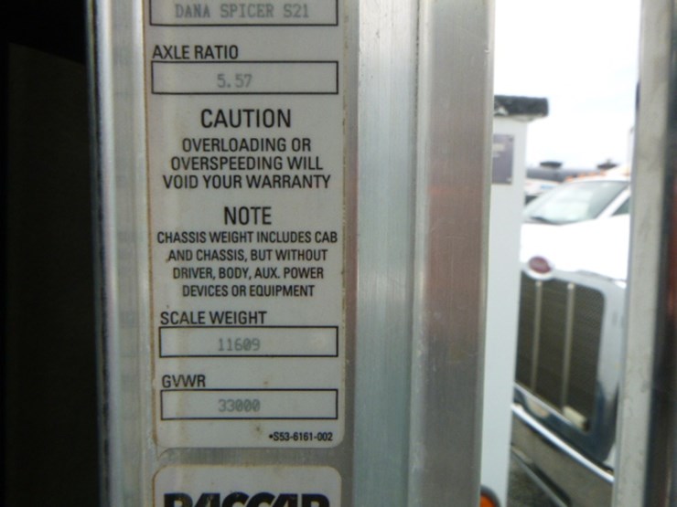 peterbilt-337-image-7