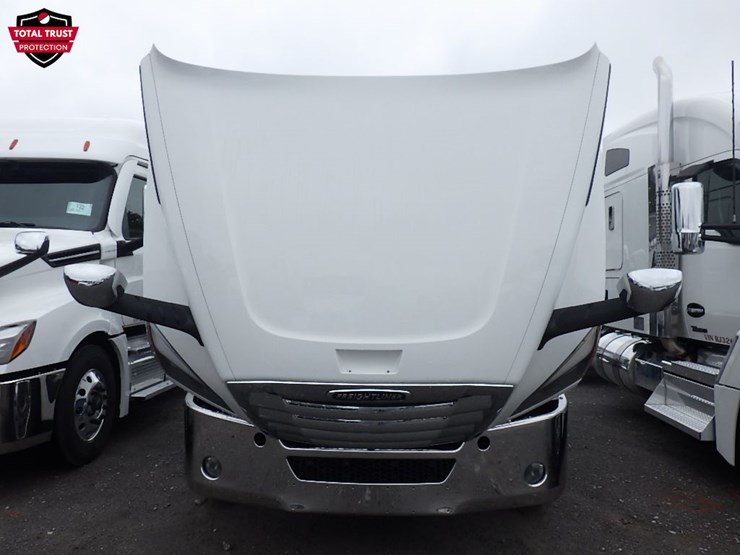 2024-freightliner-cascadia-126-image-27