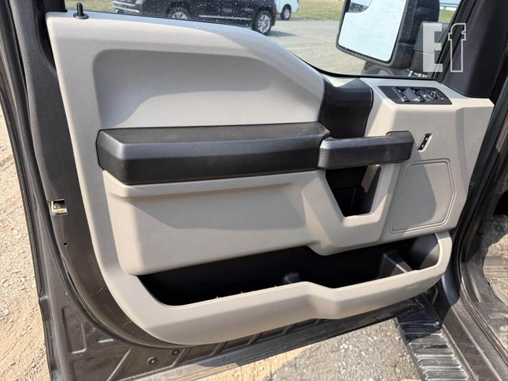 2019-ford-f150-image-14
