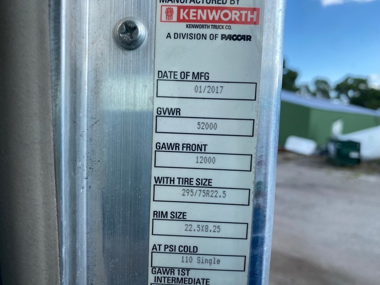 2018-kenworth-t440-image-126