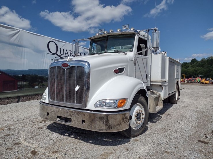 2008-peterbilt-384-image-51