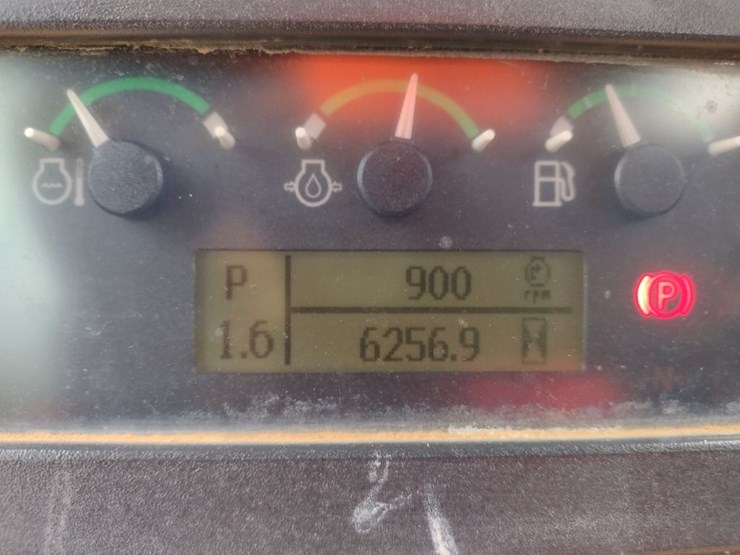 deere-700k-lgp-image-6
