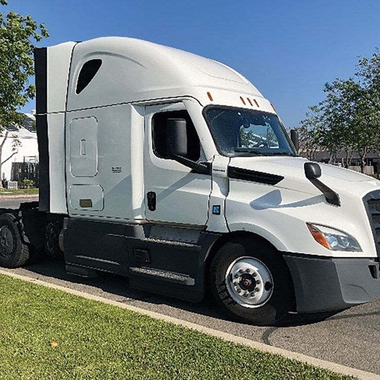 2023 FREIGHTLINER CASCADIA 126