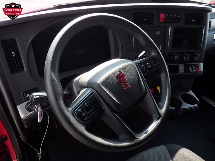 2024-kenworth-t680-image-21