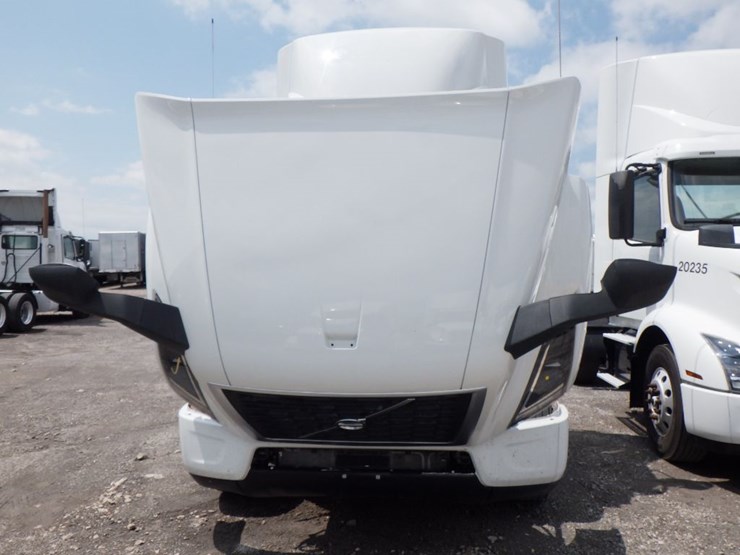 2020-volvo-vnr300-image-19