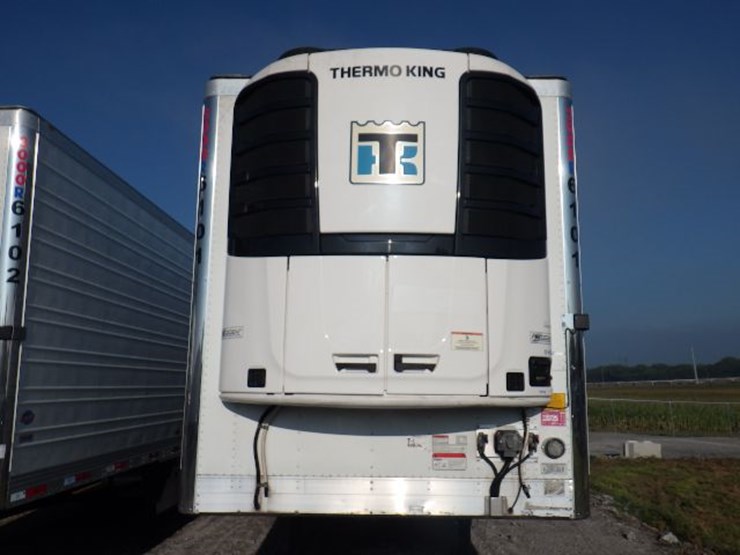 2023-utility-3000r-image-2