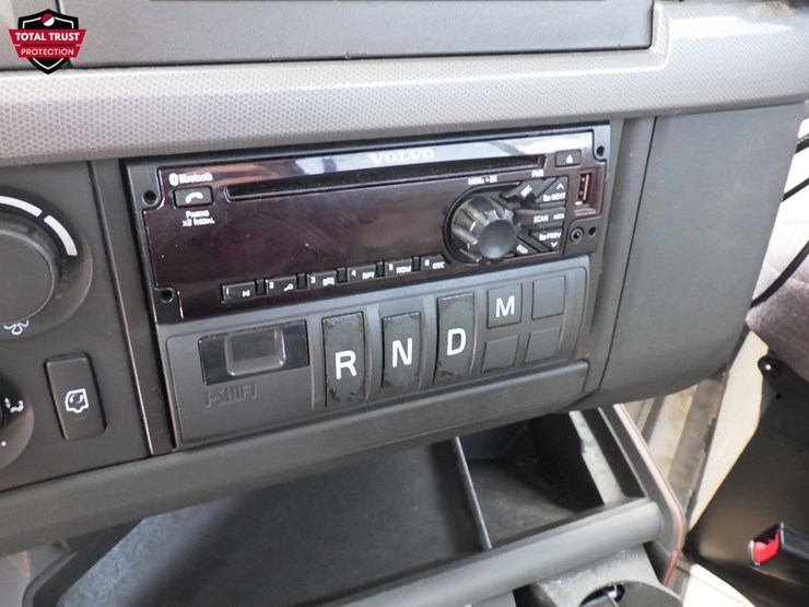 2019-volvo-vnr300-image-22
