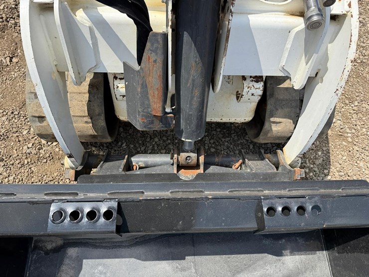 2023-bobcat-mt100-image-10