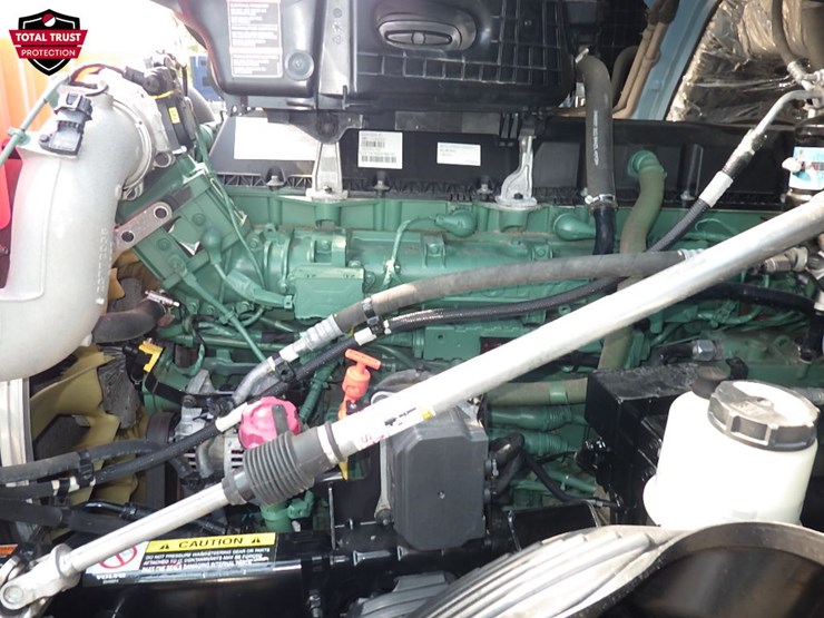 2026-volvo-vnl840-image-27