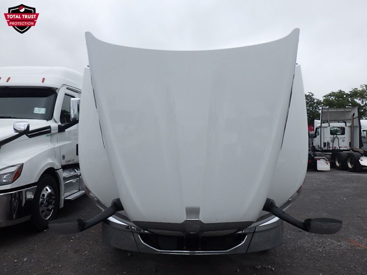 2024-kenworth-t680-image-28