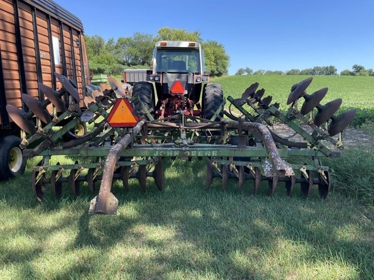 john-deere-110-image-11