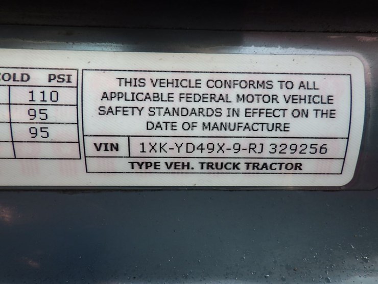 2024-kenworth-t680-image-31