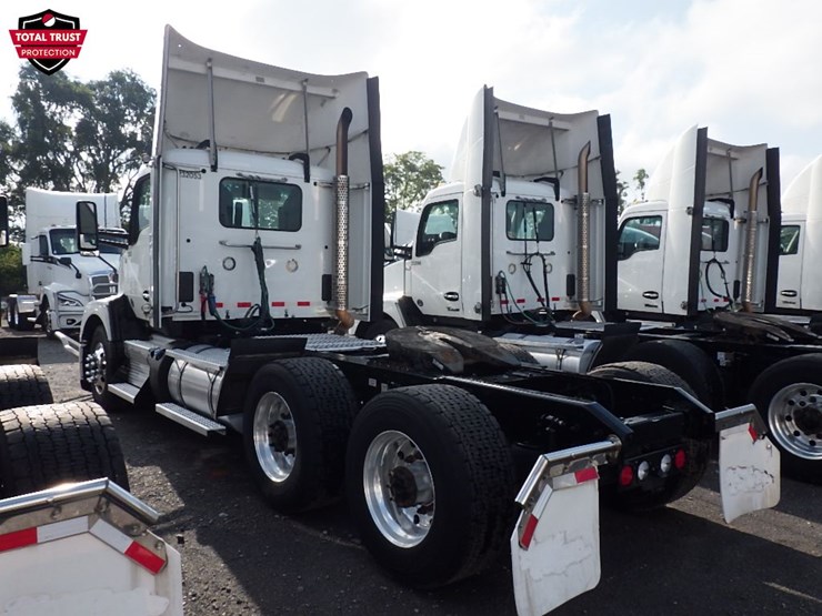 2024-kenworth-t680-image-12
