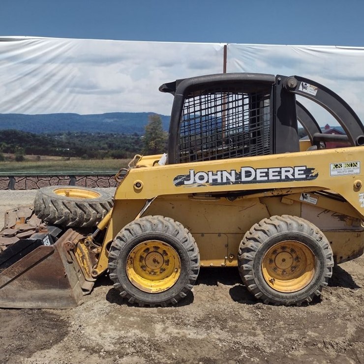JOHN DEERE 240