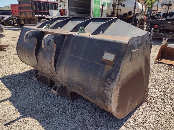 caterpillar-938h-image-3