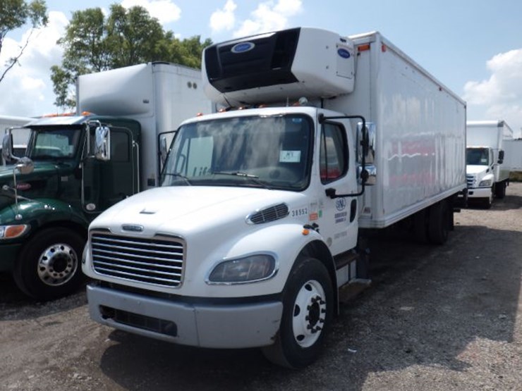 2018-freightliner-m2-106-image-1