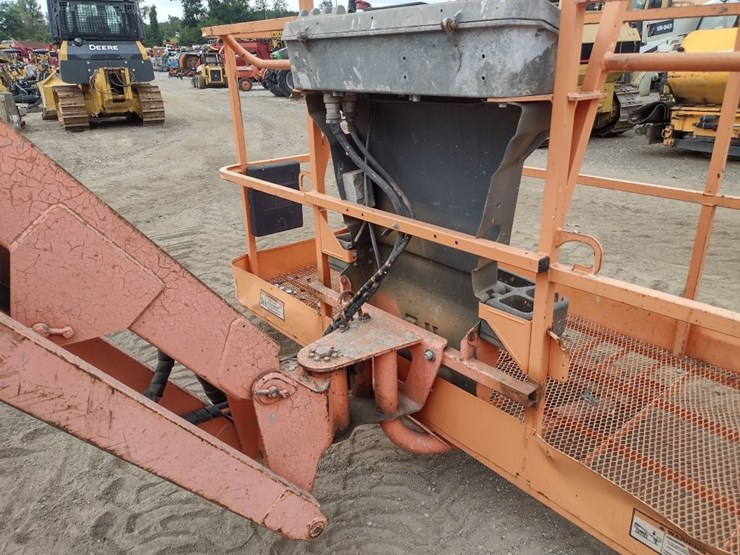 jlg-460sj-image-11
