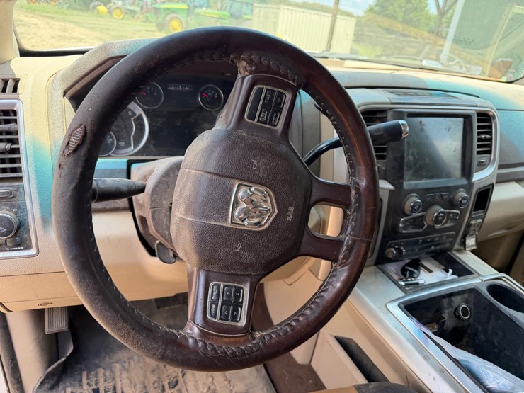 2015-dodge-2500-image-49
