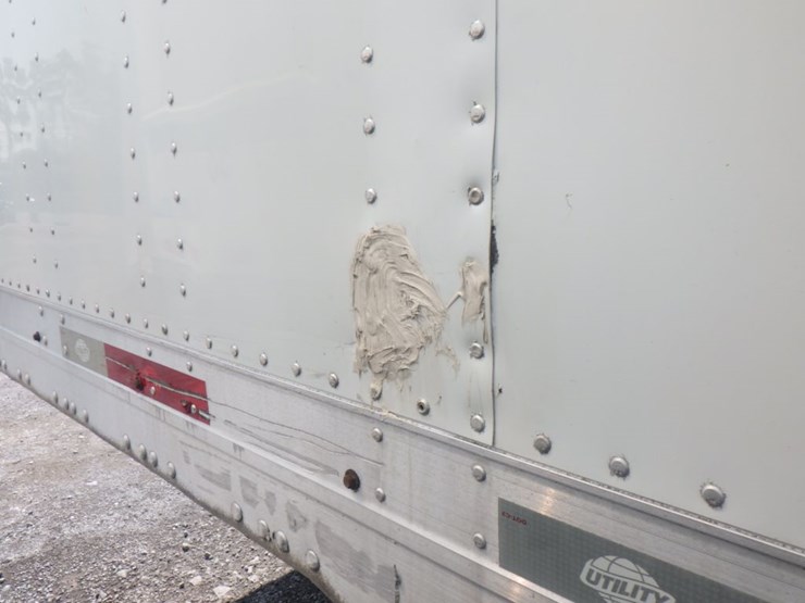 2016-utility-4000d-x-image-25