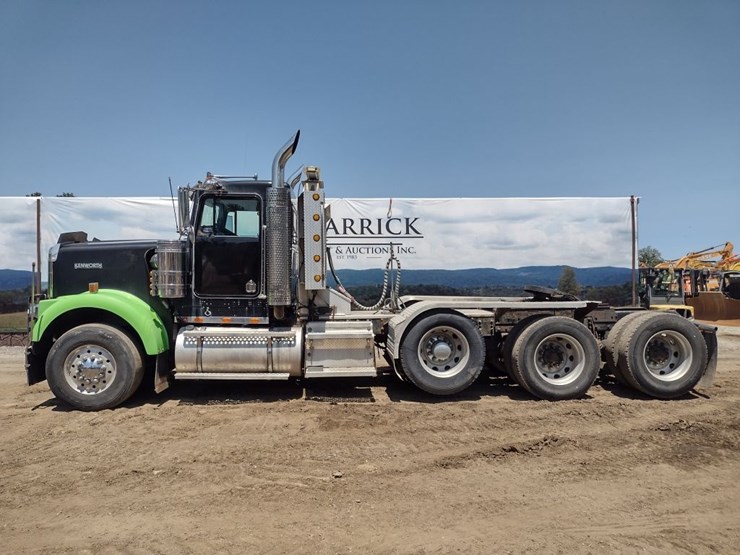 kenworth-w900-image-1