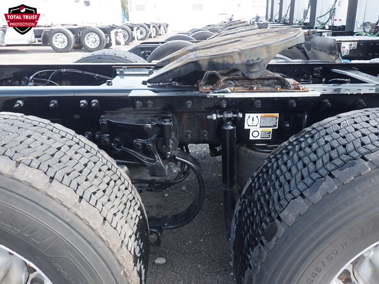 2024-kenworth-t680-image-6