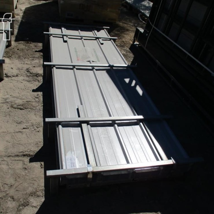 10' X 3' CORRUGATED STEEL ROOF PANELS