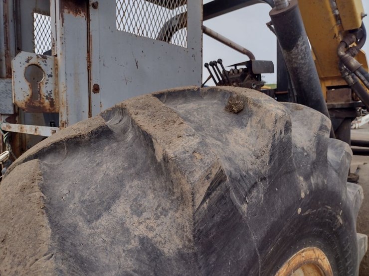 new-holland-7610s-image-23